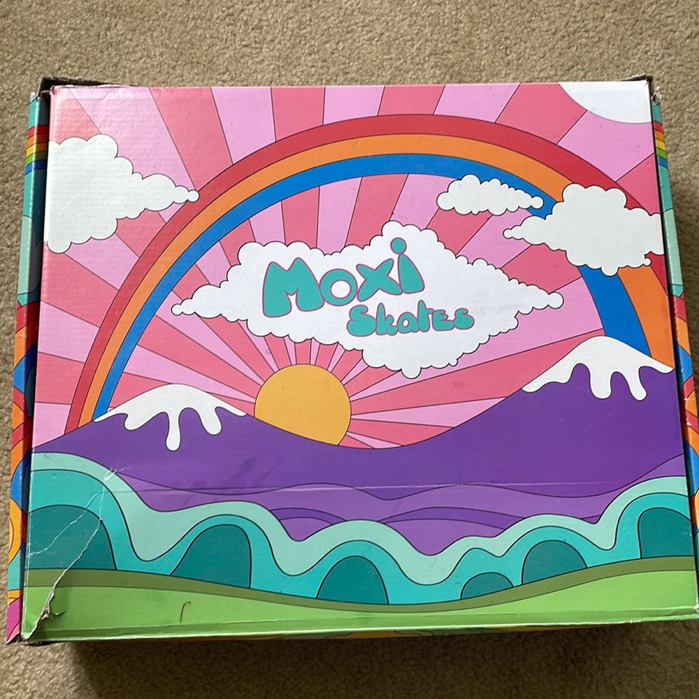 New in Box Moxi Roller Rainbow skates. Size 8.  I wear a 9-9.5 and these fit